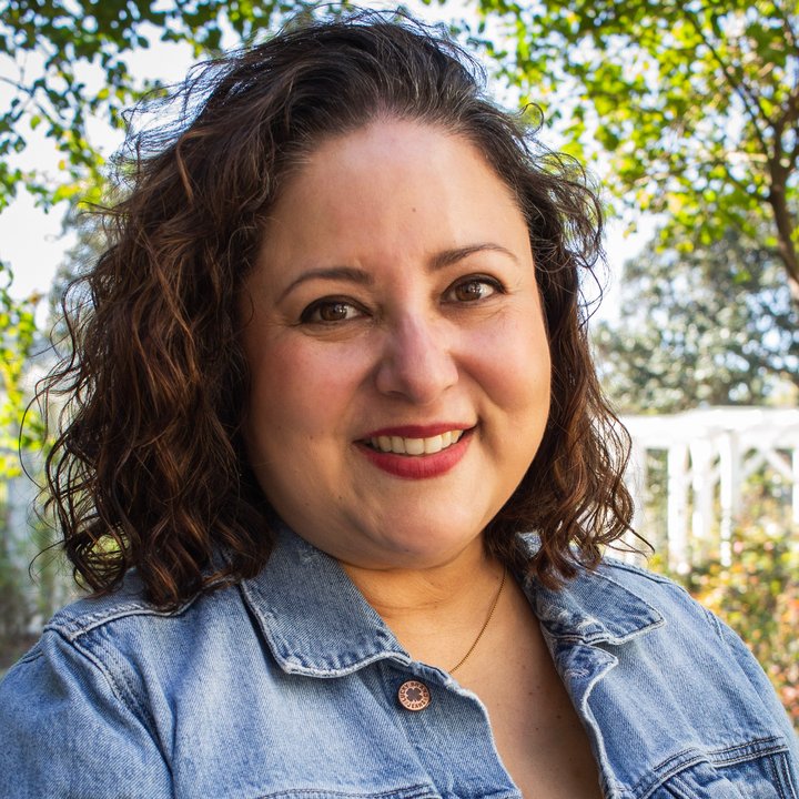Alma Valencia